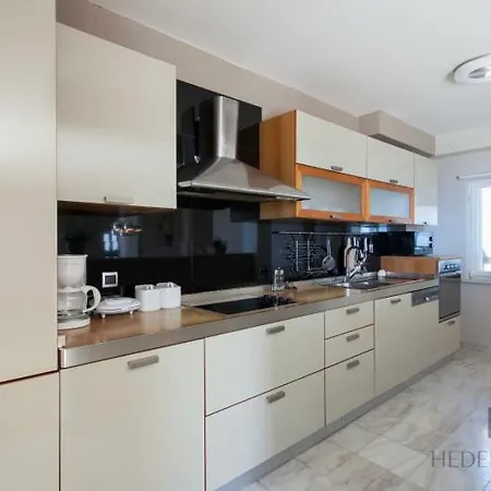 Apartment Blue Diamond *